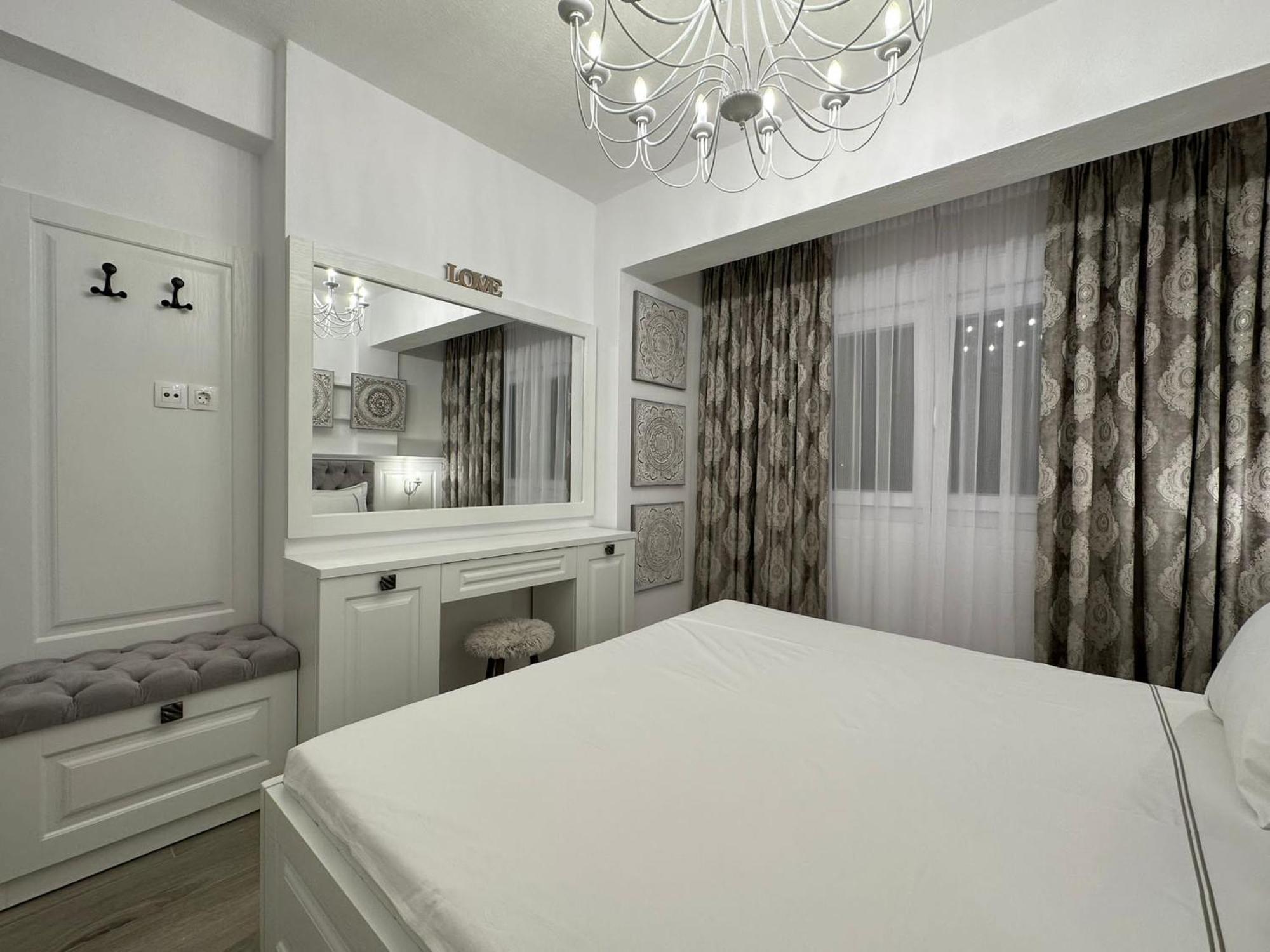 Royal Apartments - Nikiti Екстериор снимка